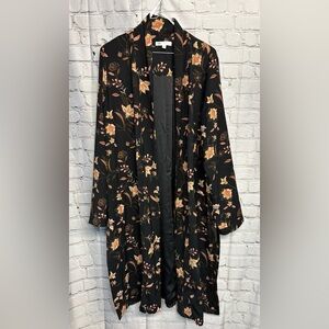 DR2 Black Floral Women's Kimono